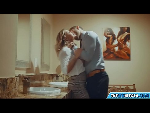 ❤️ Том биетэй шаргал үст таныг нийтийн бие засах газар уруу татах үед ❌ Порно порно дээр mn.sexvideosex.top ❌
